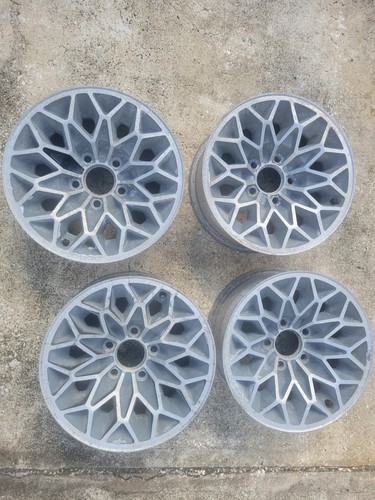 1977-1981 Pontiac Firebird Trans Am Snowflake Wheels 15x7 Inch Snowflake Wheels