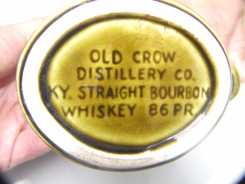 RARE OLD CROW DISTILLERY JUG KY. STRAIGHT BOURBON WHISKY BAR PITCHER 7'' H - Picture 3 of 9