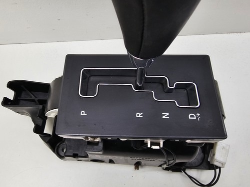 CHRYSLER 300C '06-10 AUTO GEAR SELECTOR SHIFTER 04779394AF - Picture 3 of 10