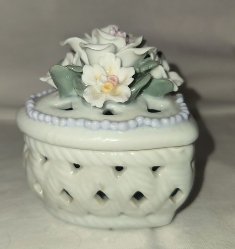 Porcelain Trinket Box with Sculpted Flower on Lid - Picture 3 of 6