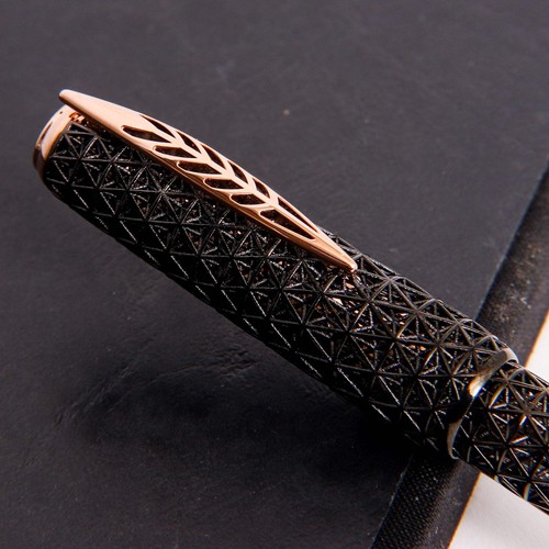 Pineider Psycho Black with Rose Gold Trim Fountain Pen - Picture 7 of 13