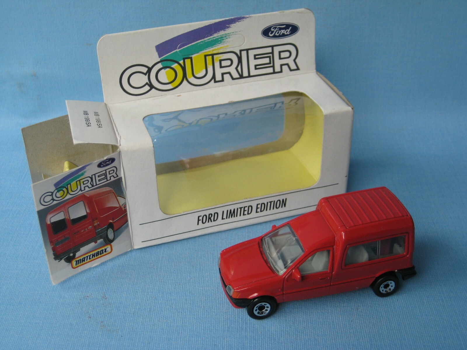 Matchbox Ford Courier Kombi van Raro Juguete de cuerpo de Coloreee rosso modelo de coche 75mm Matchbox Ford Courier Kombi van Raro Juguete de cuerpo de Coloreee rosso modelo de coche 75mm