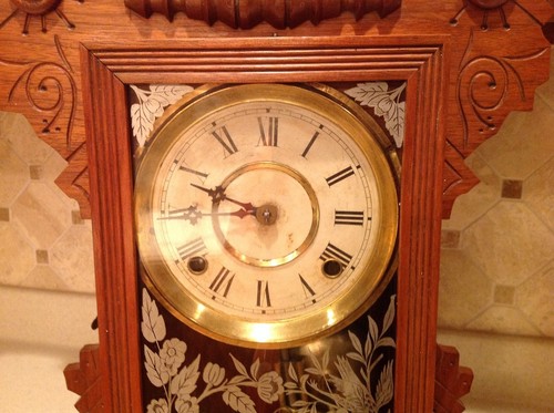 Antique Carp Mantle Clock Wm. L. Gilbert Clock Co USA Very Nice W/ Keys - Picture 3 of 12