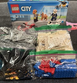 Lego CITY 60139 Mobile Command Center Police Preowned RETIRED Complete