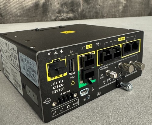 Routeur industriel Cisco Catalyst IR1101-K9 V07 série robuste excellent état ! Navires rapides