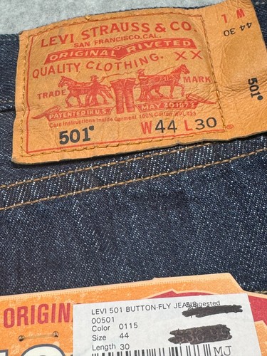 Levi's 501 Mens Jeans Button Fly 44x30 Dark Wash NWT - Picture 3 of 10