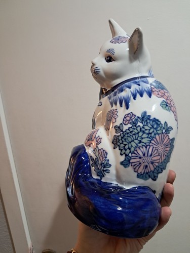 Vintage Porcelain Cat Statue Chinese Blue and White Pink Floral 10" Cat Figurine - Picture 16 of 23