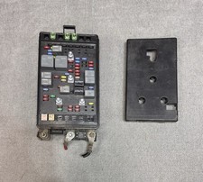2005 GMC Envoy Chevrolet Trailblazer 5.3 Engine Bay Fuse Box