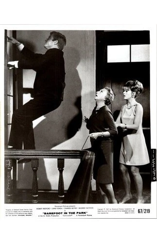 1967 Barefoot in the Park Photograph Redford Fonda & Natwick NYC Paramount Still
