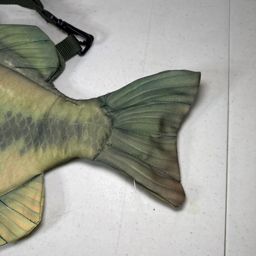 Largemouth bass Fish Shoulder Beach Tote Insulated Cooler Bag 90s 1990 vintage - Picture 2 of 9