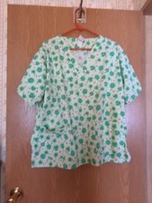 Ladies Cotton Blend St Patrick's Themed Scrub Top Size XL SS