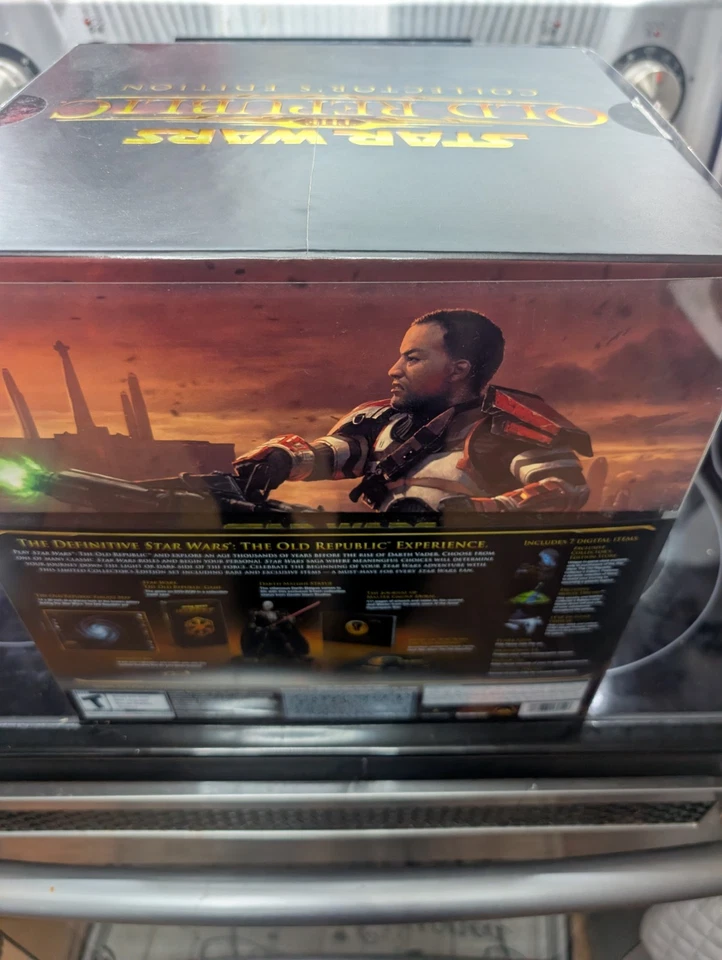 Star Wars The Old Republic Collector's Edition PC All Items included - Image 4 of 4