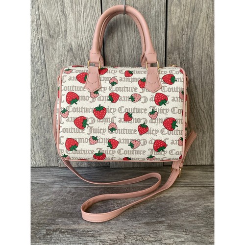 Juicy Couture | Borsa a tracolla con stampa fragola e ciondolo - Foto 2 di 3