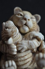 Harmony Kingdom Treasure Jest Trinket Box, Tiger & Cub M27, Peter Calvesbert