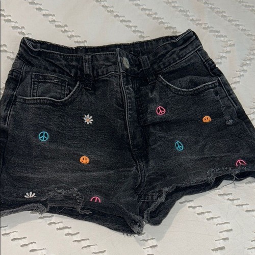Girls Jean Shorts Bundle Black Peace and White Jean Shorts Distressed 12, 14 - Picture 7 of 9