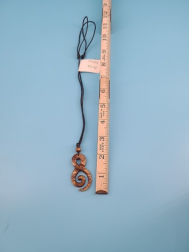 Hawaiianische handgeschnitzte Koa Holz Maori Einheit Koru Halskette 20 verstellbar  - Bild 4 von 4