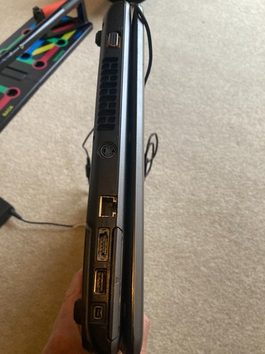 Toshiba satellite PRO P300 - 1AY laptop windows 7 - Picture 8 of 13