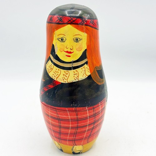 Russian Nesting Wooden Dolls 5.5" Set of 5 - Picture 2 of 8
