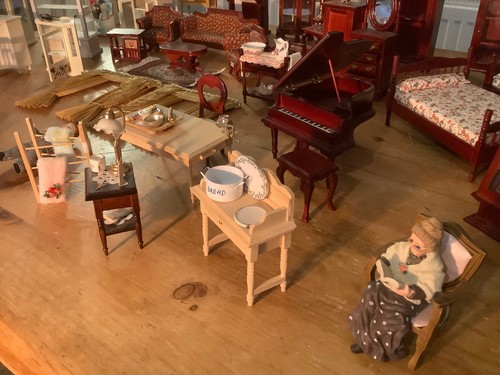 DOLLS HOUSE MINIATURES JOB LOT ACCESSORIES FURNITURE BUNDLE kids toys - Picture 10 of 24