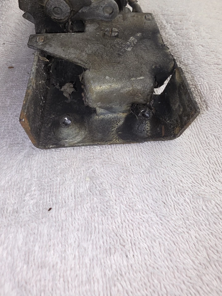 1975-80 AMC Eagle SX-4 Door Latch Passenger Side 🦅🦅 - Image 4 of 4