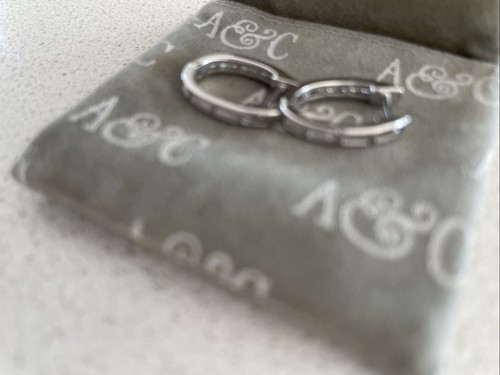9ct White Gold 0.25 Diamond Huggie Earrings LIKE NEW - Picture 5 of 9