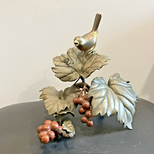 Japanese Bronze Bird on Grape Vine Leaves Antique Sculpture 8" x 8" x 6" Signed - Picture 4 of 20