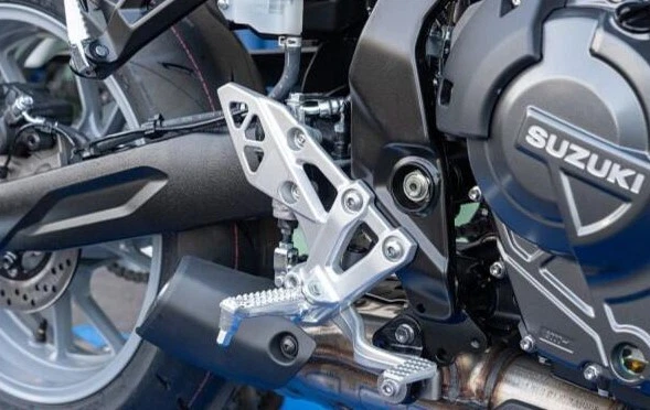 BRACKET,HEADLAMP COVER