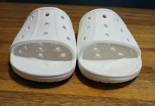 Crocs Erwachsene Baya II Pantoletten bequeme Sandalen für Herren Größe 7 und Damengröße 9