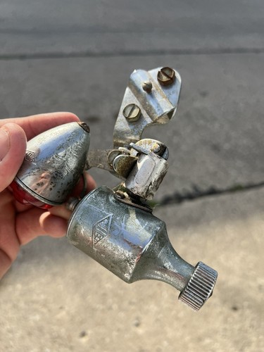 LUZ BICICLETA MILLER VINTAGE CON LÁMPARA GENERADOR Trasera Funciona Probada. - Imagen 9 de 24