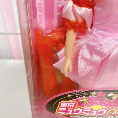 TAKARA Licca-chan Doll Tokyo Mew Mew Collaboration Pink Red Ichigo Momomiya JP - Picture 10 of 24