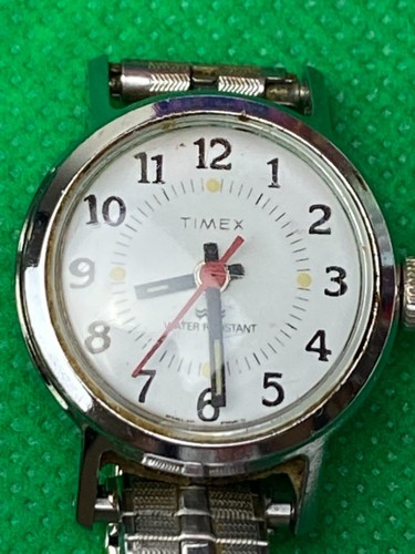 Timex and Royalton Slide Women’s Wristwatches For Repair - Picture 3 of 9