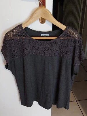 tee shirt manches courtes gris fonce XL avec haut ajouré - Photo 1/4