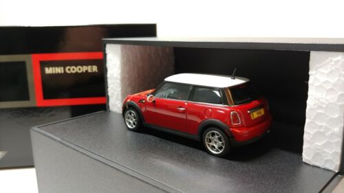 1/43 Autoart, Mini cooper MK II (Red) - Picture 4 of 4