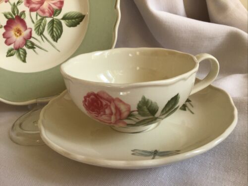 Wedgwood Martha Stewart Martha's Garden Rose Akzent Teller Tasse und Untertasse EUC - Bild 2 von 9