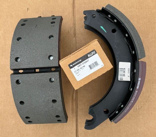 1 Set Genuine OEM Meritor Relined Brake Shoes BSX4703TQ212 - Picture 2 of 5