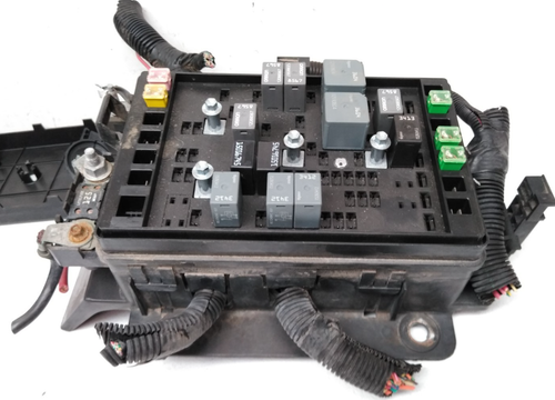 15120875 GMC 2004 Envoy Chevy Trailblazer Fuse Box 5.3L EXT Buick Rainier Q84 - Picture 2 of 18