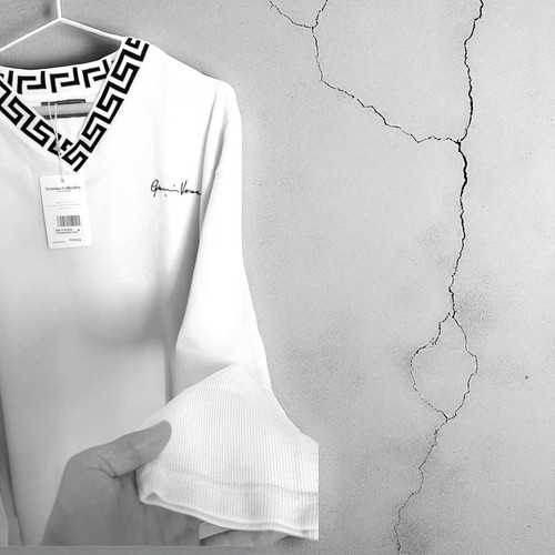 Gianni Versace Vintage 90 s sweatshirt size Large Made in Italy - Picture 3 of 7