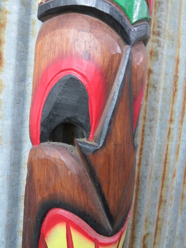 39+1/2 INCH TALL WOOD TIKI MASK CARVING BAR HUT POOL (G1A033D) - Picture 5 of 9