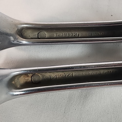 Pair 1949-50 Oldsmobile 76 & 88 Exterior Door Handle GM 55 N T 19972 19973 - Picture 7 of 7