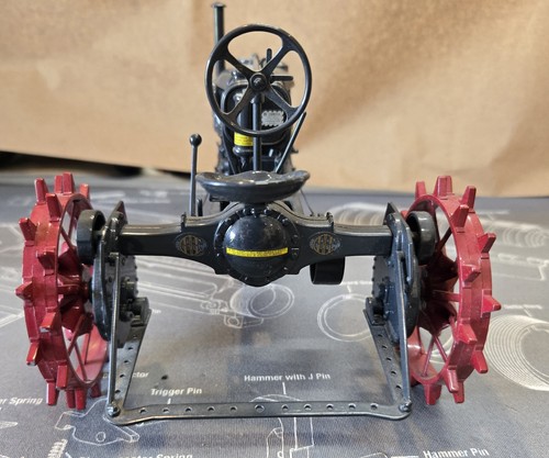 1/16 FARMALL REGULAR PRECISION #1 1931 McCormick Deering Tractor - Picture 5 of 6