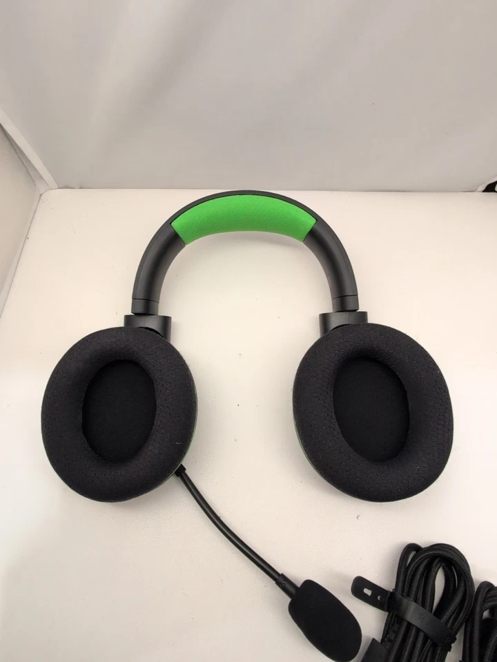 Auriculares inalámbricos para juegos Razer Kaira Pro para Xbox Series X/S negros/verdes Foto 3 de 3