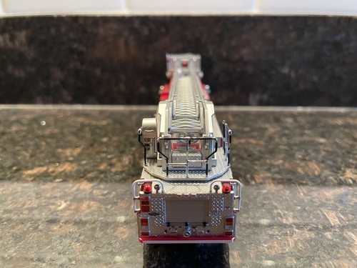 NEW! Code 3 Custom Detroit Fire Department Pierce Tower Ladder No. 1 - Picture 11 of 11