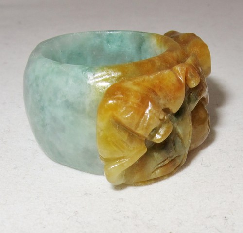 Chinese Carved Green & Burnt Orange JADEITE Jade Ring with Bat, Peach & Ruyi - Picture 2 of 12