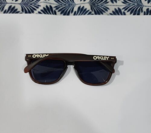 Vintage Oakley Rootbeer Frogskins 1st Generation Sunglasses - Picture 2 of 6