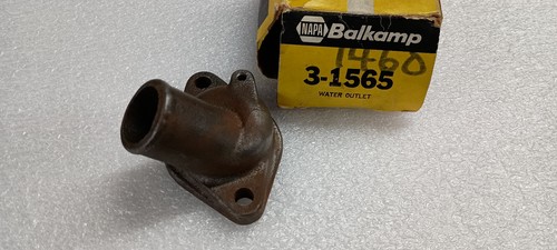 Chevrolet -6 1937-1954 Chevy Truck 1940-1955 Cast Iron Water Neck ~NEW~ - Picture 3 of 3