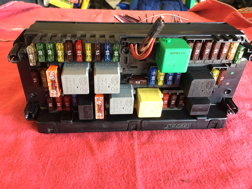 10-13 Mercedes Benz C250 C300 C350 C63 Front SAM Fuse Box Module 2129008107 OEM - Picture 3 of 5