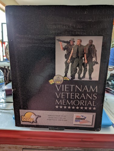 21st Century Toys Vietnam Veterans Memorial Action Figures - Picture 2 of 5