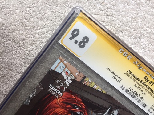 Fly #1 June 2011, Zenescope Entertainment CGC 9.8 white pages signature series - Picture 4 of 12