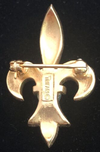 Vintage Crown Trifari Fleur De Lis Enamel Brooch - Picture 3 of 5