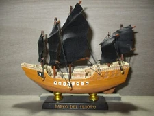 Barco Del Tesoro Replica Model Ship 4.5" Marine Collectible Boat Decor Piece
